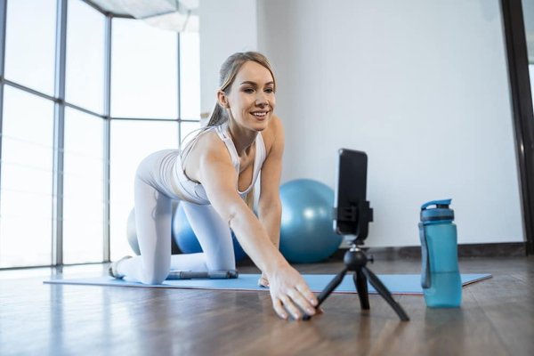 Comment les jeux vidéo peuvent-ils être utilisés pour améliorer la coordination et la motricité fine ?